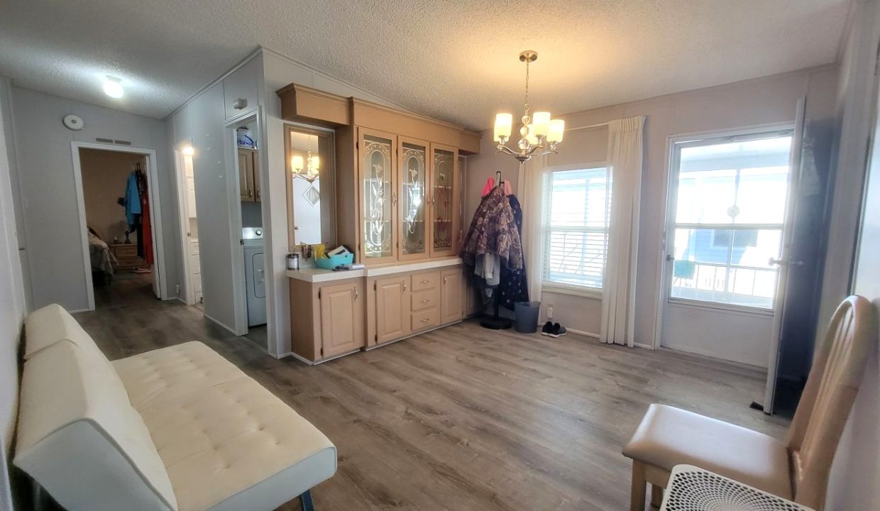 1793 Tower Lakes - sp19