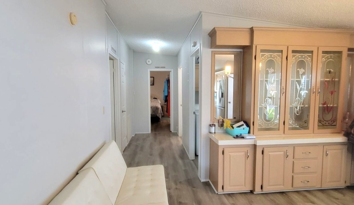 1793 Tower Lakes - sp20