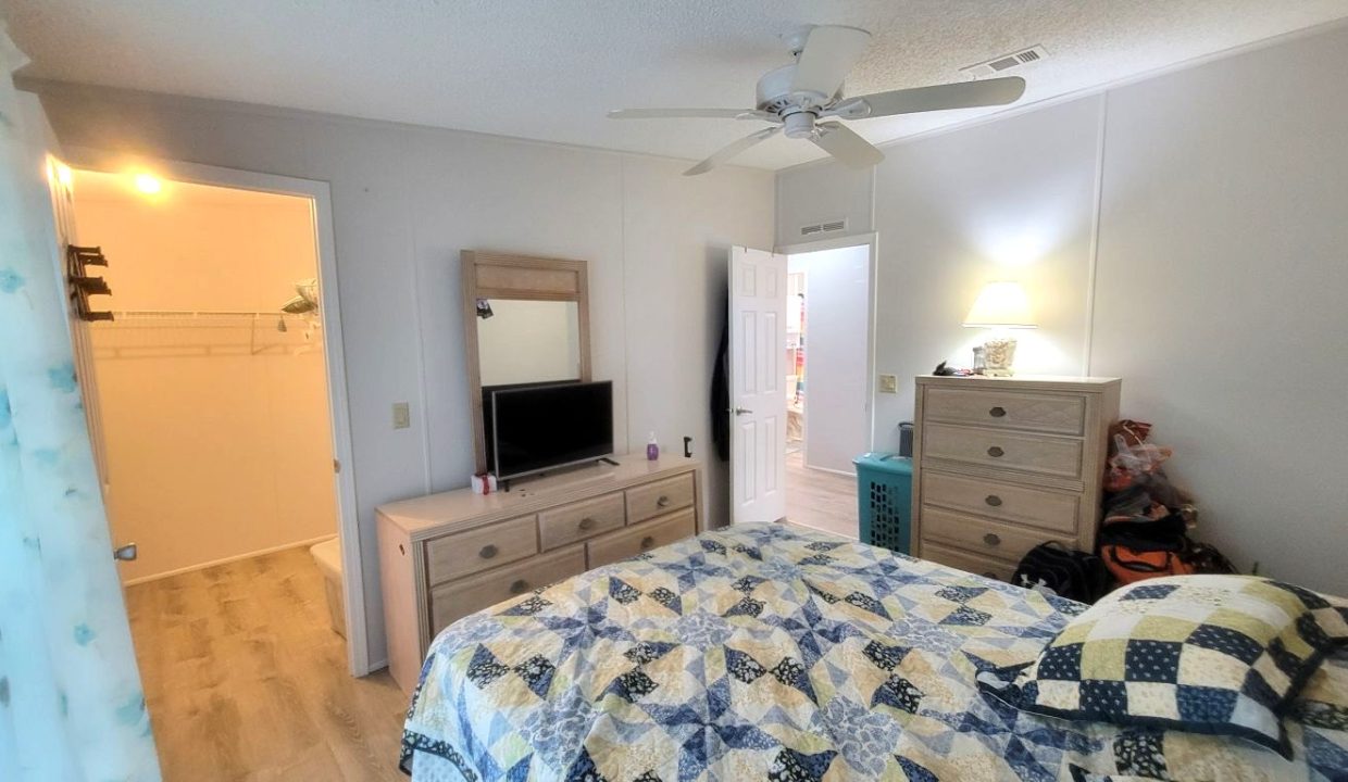 1793 Tower Lakes - sp23
