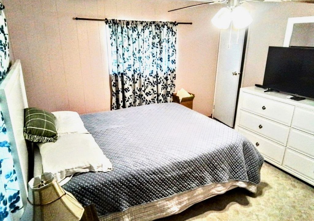 3150 NE 36th lot 317 - sp18