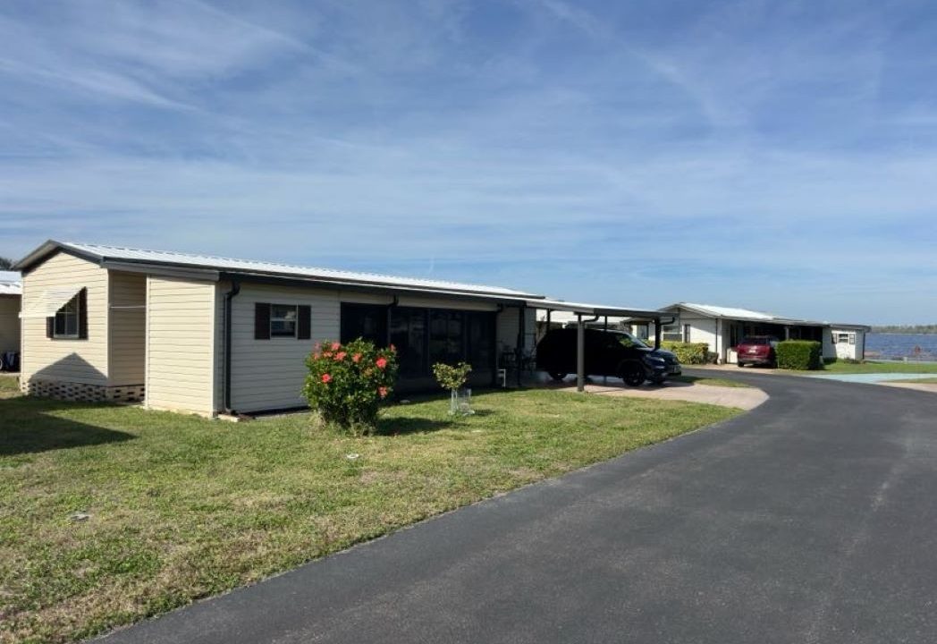 581 Lake Henry - sp01