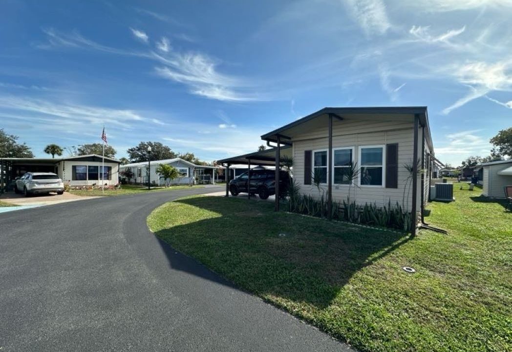 581 Lake Henry - sp38