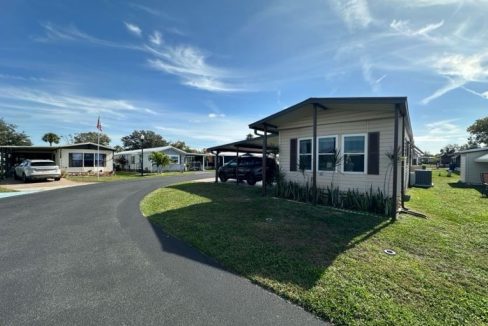 581 Lake Henry - sp38