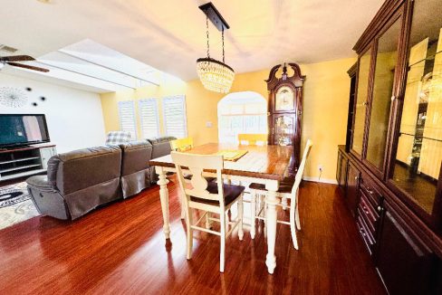 1649 Deverly - sp10