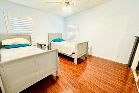 1649 Deverly - sp24