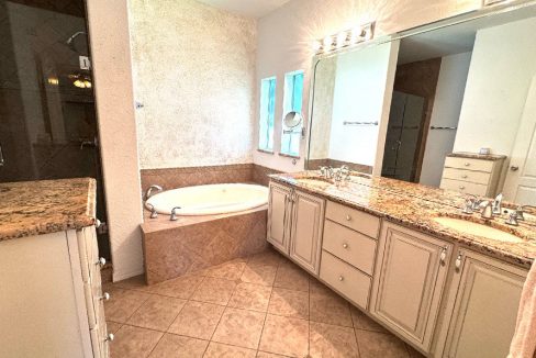1649 Deverly - sp29
