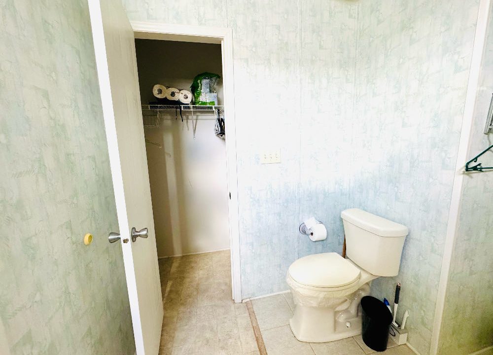 1621 Deverly - sp18