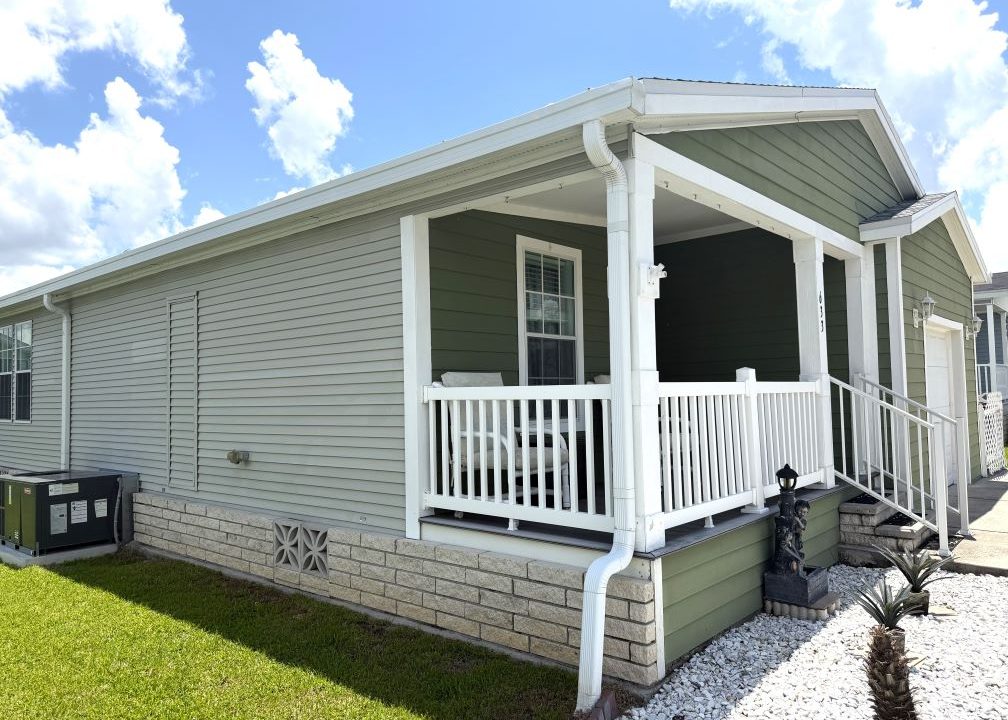 ext front pic #3