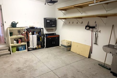 garage pic #2