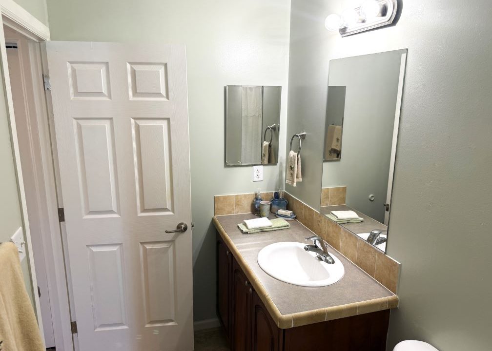 main bath pic #2