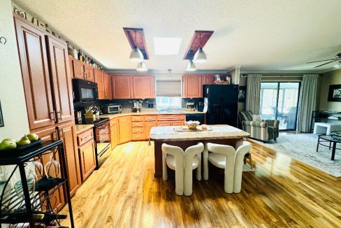 1374 Deverly - sp13