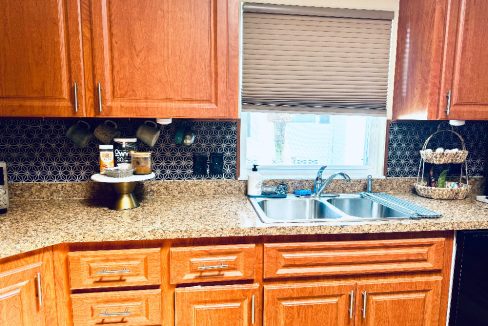 1374 Deverly - sp16
