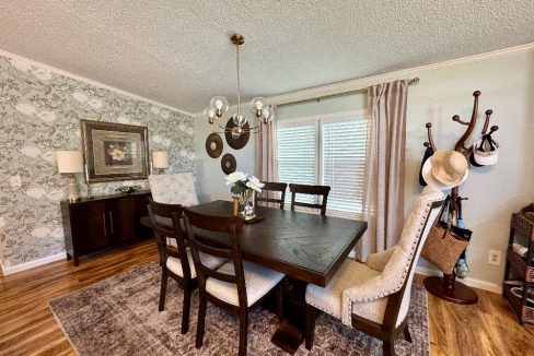 1374 Deverly - sp19