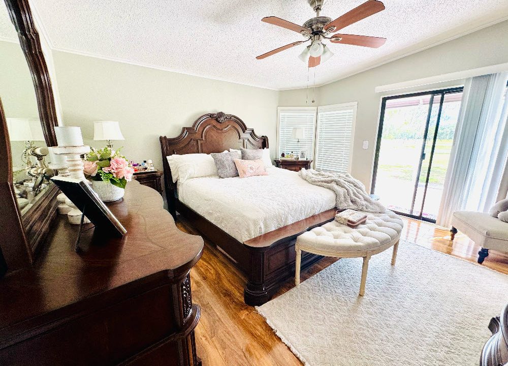 1374 Deverly - sp24