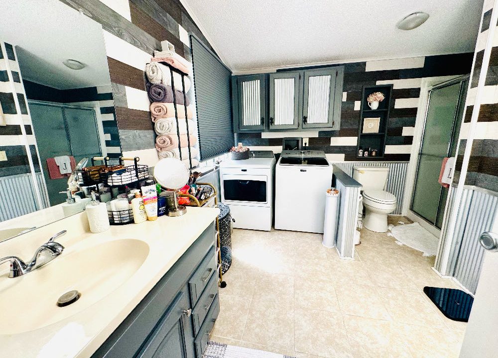 1374 Deverly - sp27