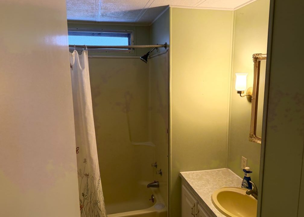 3150 NE 36th Ave Lot 220 - sp16