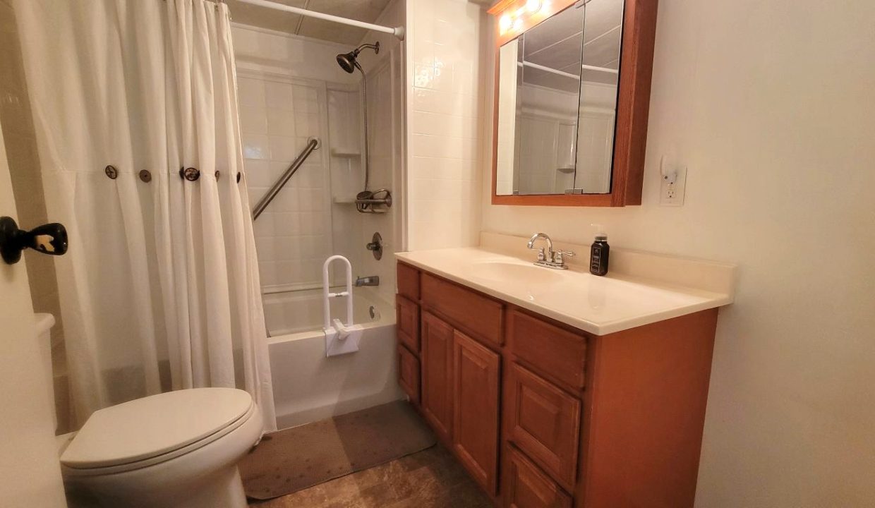 91 Orange Manor - sp21