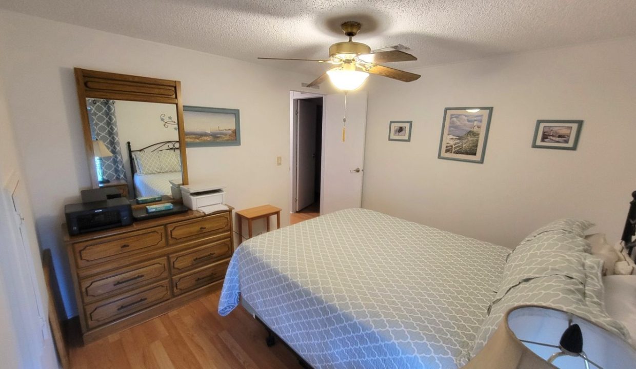 1781 Tower Lakes - sp28