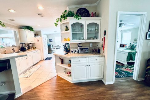 1613 Deverly - sp16